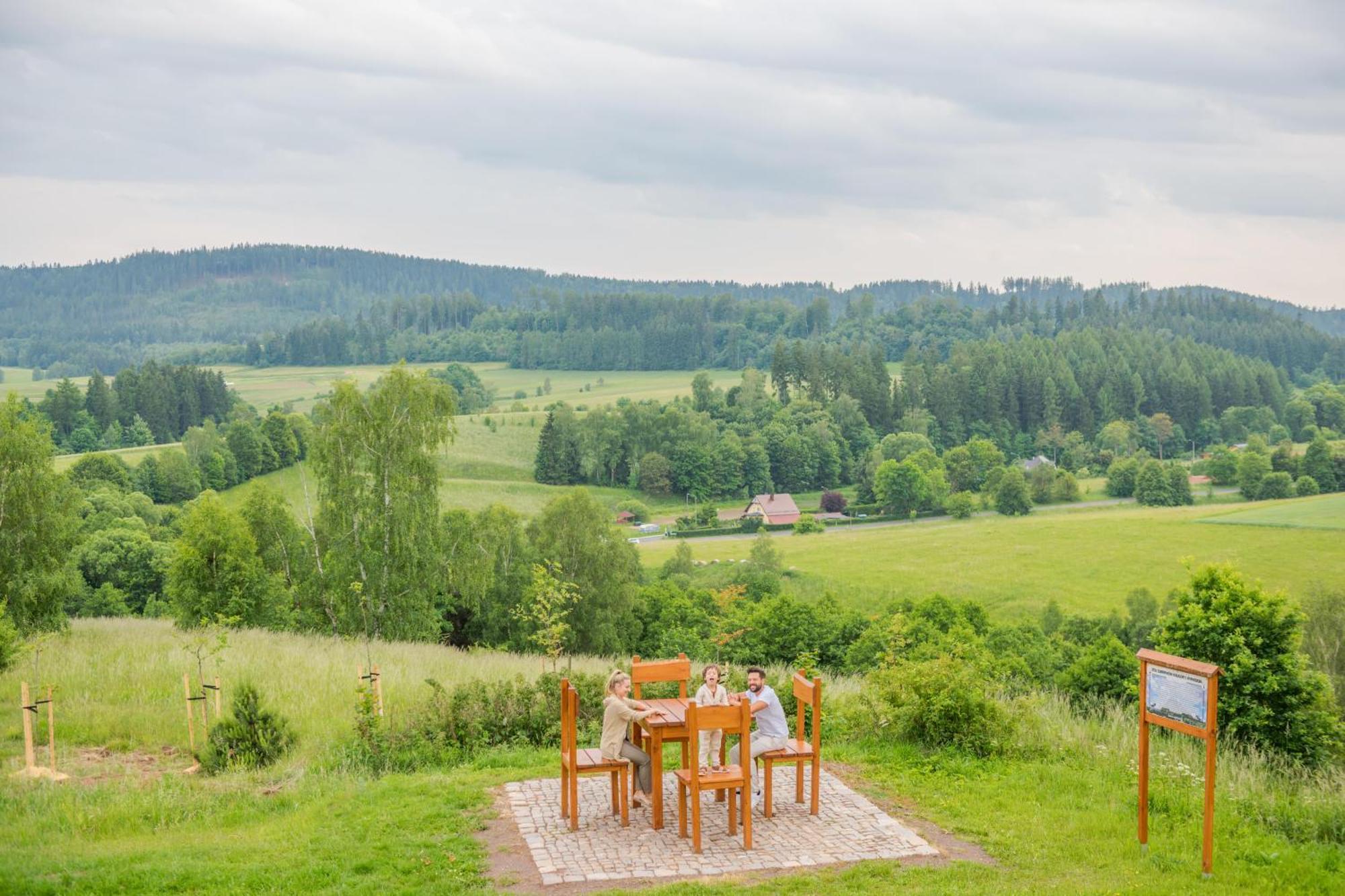 Rajska Polana Domki Premium ,Na Odludziu Z Prywatna Balia Z Jacuzzi I Sauna ,Cisza,Rowery Elektryczne,Gory,Astroprzygoda,- Adrspach, Skalne Miasto, Zamek Ksiaz,Andrzejowka,Karpacz, Sniezka,Janskie Laznie,Pec Mieroszow 外观 照片