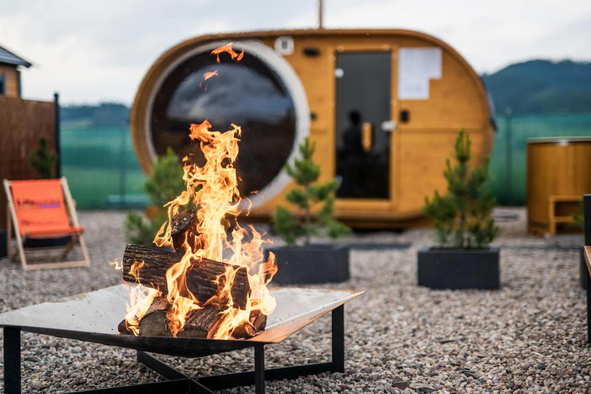 Rajska Polana Domki Premium ,Na Odludziu Z Prywatna Balia Z Jacuzzi I Sauna ,Cisza,Rowery Elektryczne,Gory,Astroprzygoda,- Adrspach, Skalne Miasto, Zamek Ksiaz,Andrzejowka,Karpacz, Sniezka,Janskie Laznie,Pec Mieroszow 外观 照片