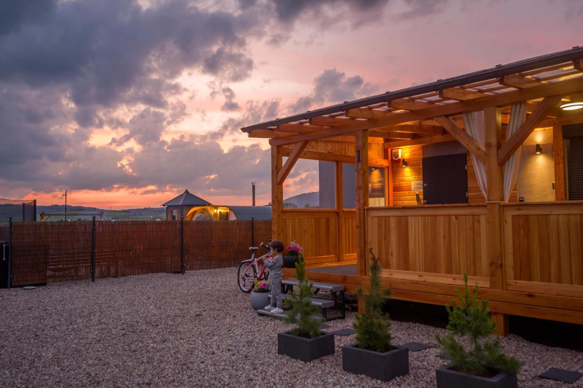 Rajska Polana Domki Premium ,Na Odludziu Z Prywatna Balia Z Jacuzzi I Sauna ,Cisza,Rowery Elektryczne,Gory,Astroprzygoda,- Adrspach, Skalne Miasto, Zamek Ksiaz,Andrzejowka,Karpacz, Sniezka,Janskie Laznie,Pec Mieroszow 外观 照片